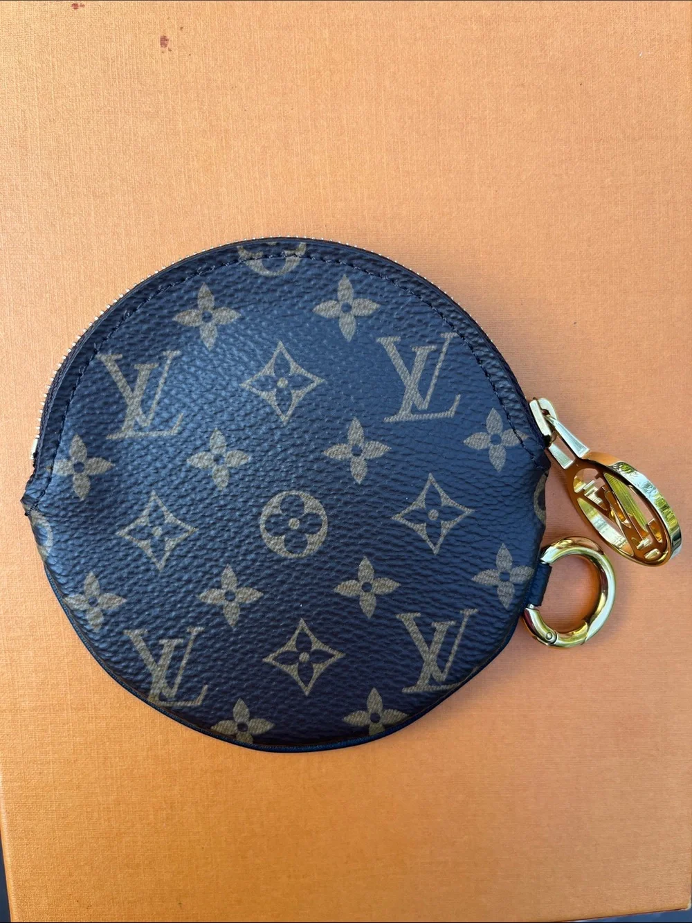 Louis Vuitton LV round coin purse from Trio Pouch set